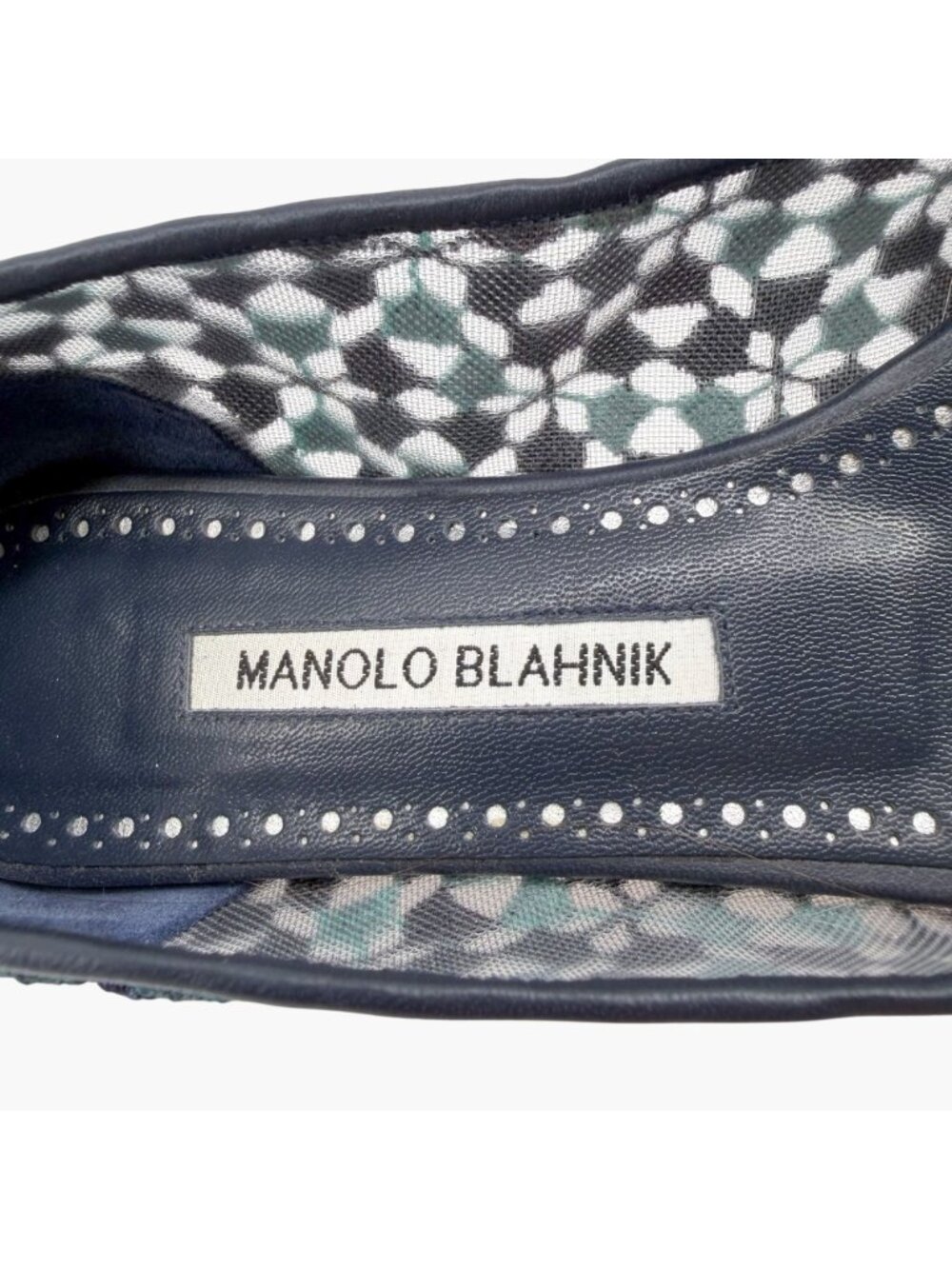 Manolo Blahnik Hangisi Ballet Flats Blue Lace Size 37.5 US 7.5 Crystal Pointed - Picture 14 of 15